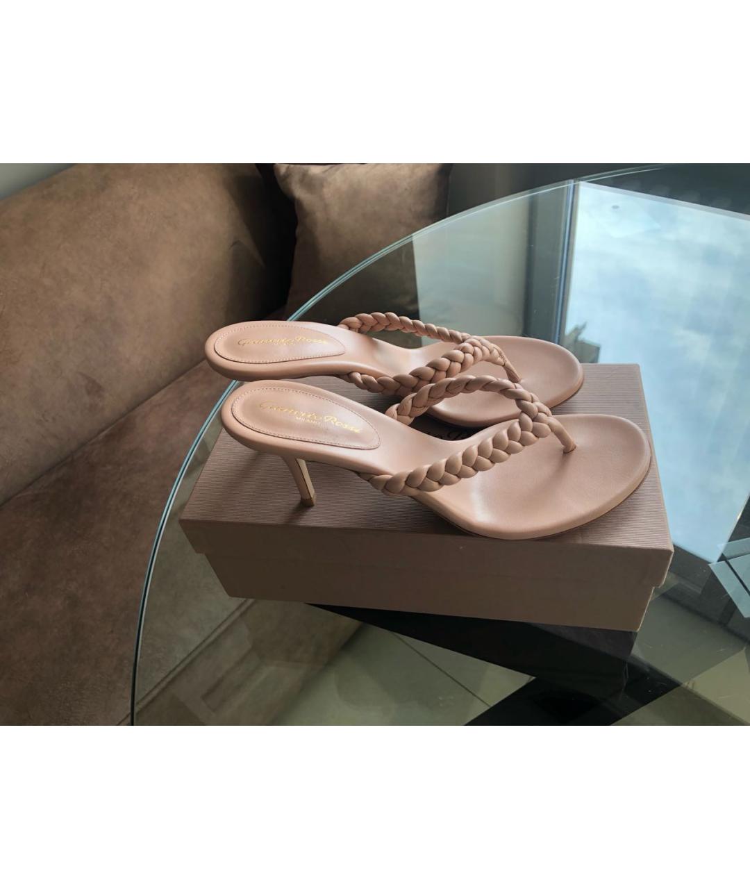 GIANVITO ROSSI Бежевые кожаные босоножки, фото 3