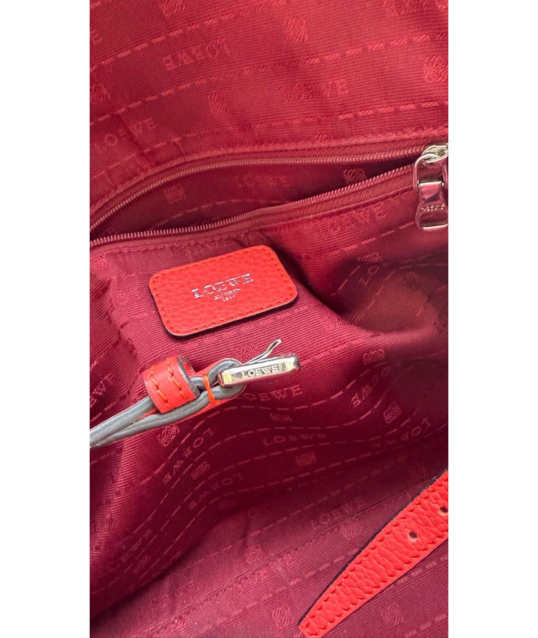 LOEWE Коралловая кожаная сумка с короткими ручками, фото 4