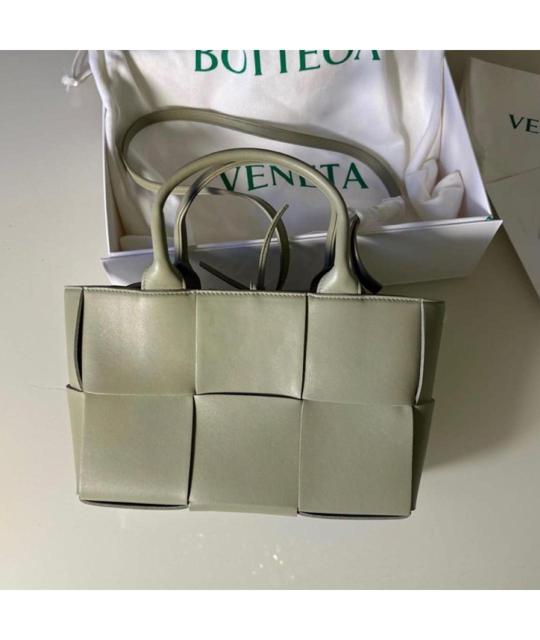 BOTTEGA VENETA Зеленая кожаная сумка с короткими ручками, фото 2