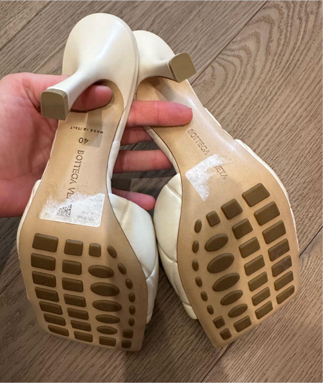 BOTTEGA VENETA Белые кожаные мюли, фото 6
