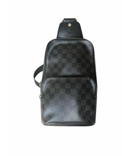 LOUIS VUITTON Сумка на плечо