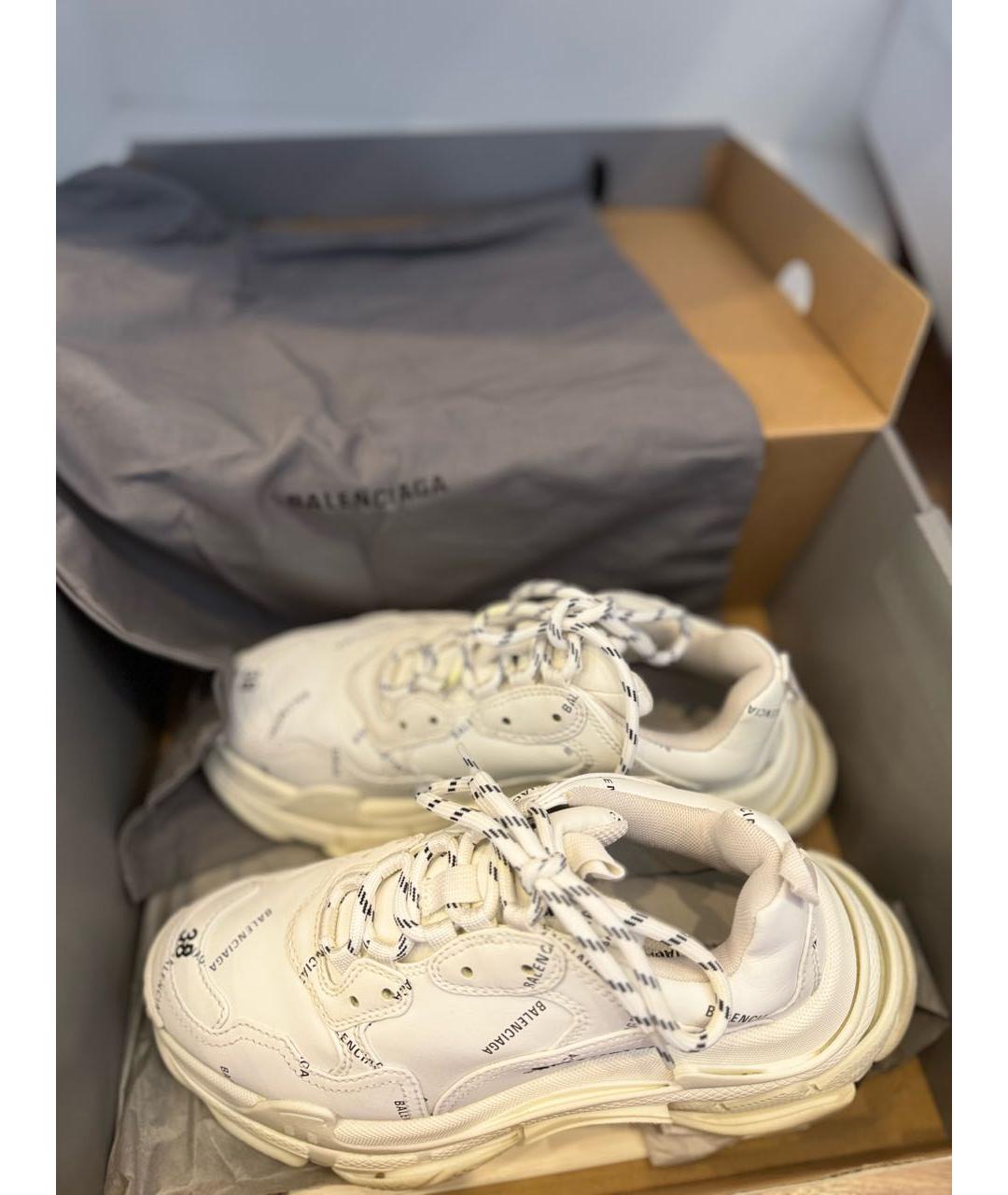 BALENCIAGA Белые кожаные кроссовки, фото 5