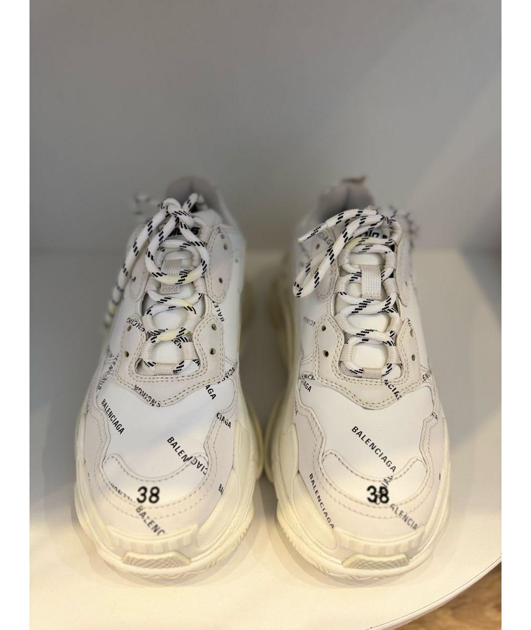 BALENCIAGA Белые кожаные кроссовки, фото 2
