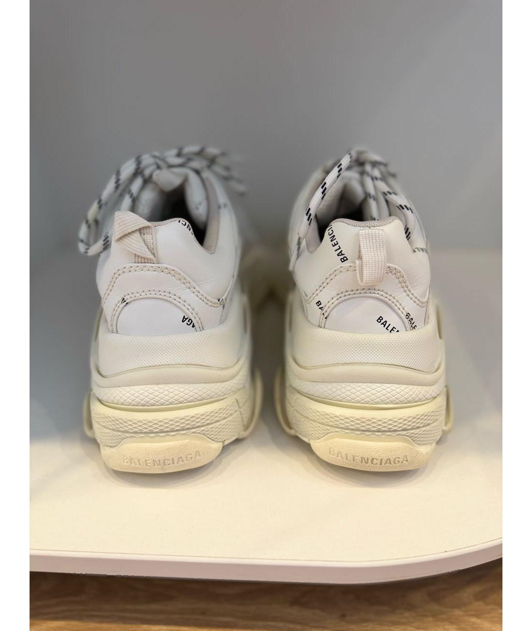 BALENCIAGA Белые кожаные кроссовки, фото 4