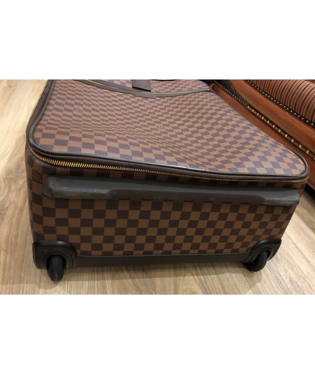 LOUIS VUITTON PRE-OWNED Коричневый кожаный чемодан, фото 8