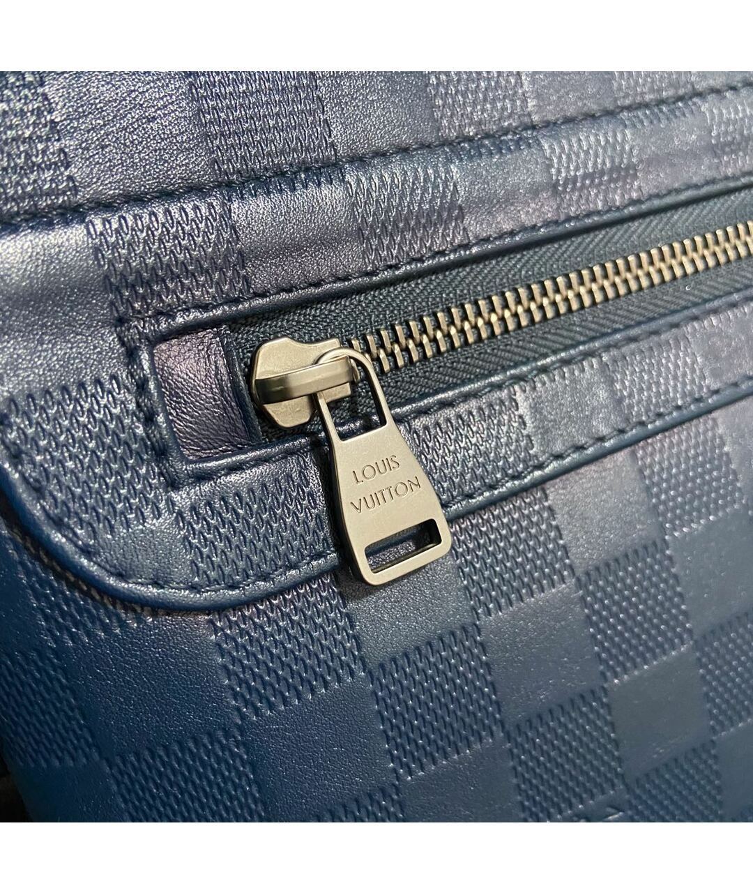 LOUIS VUITTON PRE-OWNED Синяя кожаная сумка на плечо, фото 3