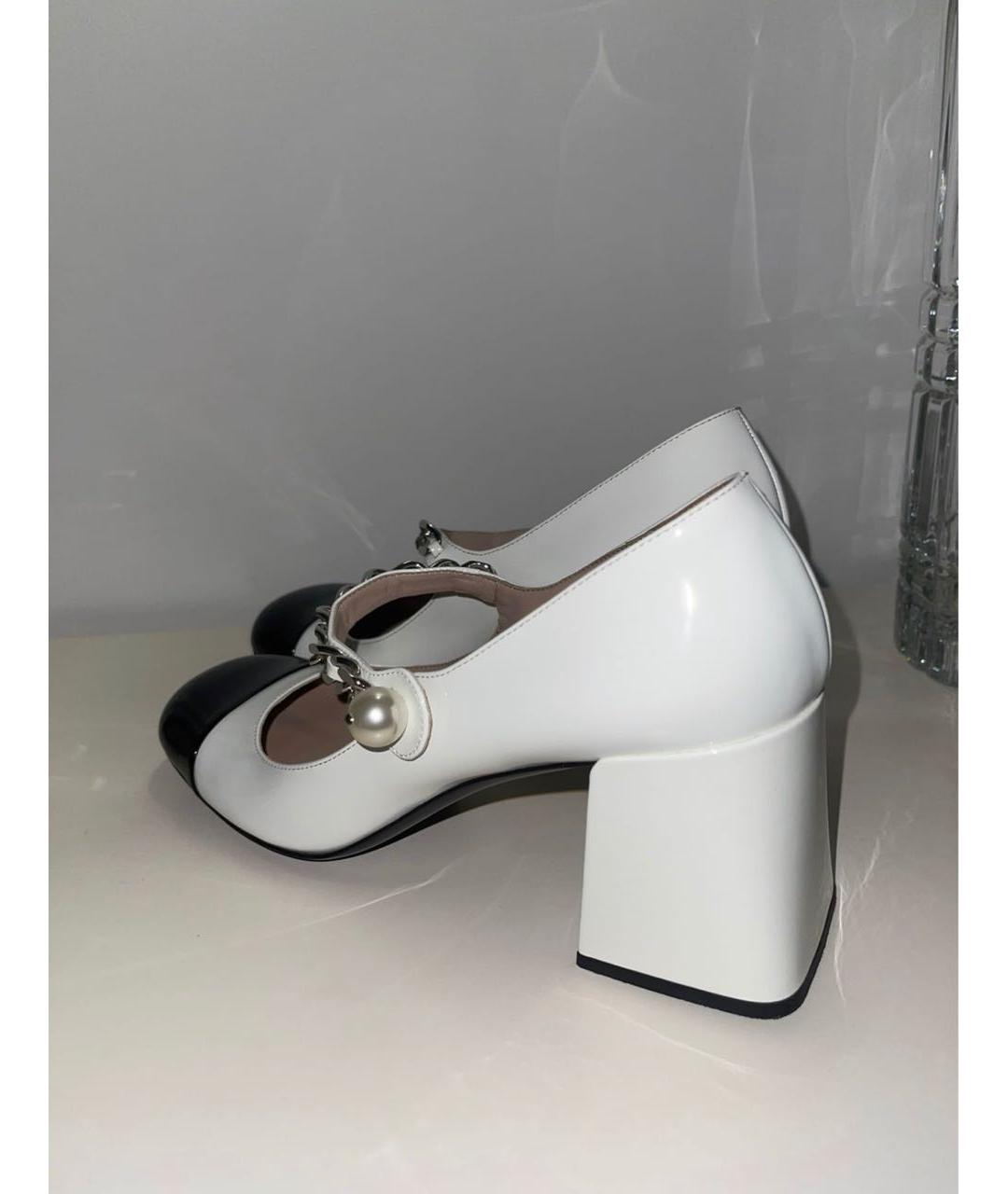 MIU MIU Белые туфли из лакированной кожи, фото 3