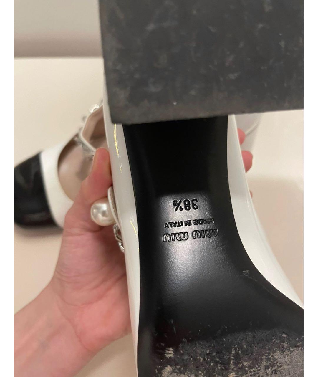 MIU MIU Белые туфли из лакированной кожи, фото 5