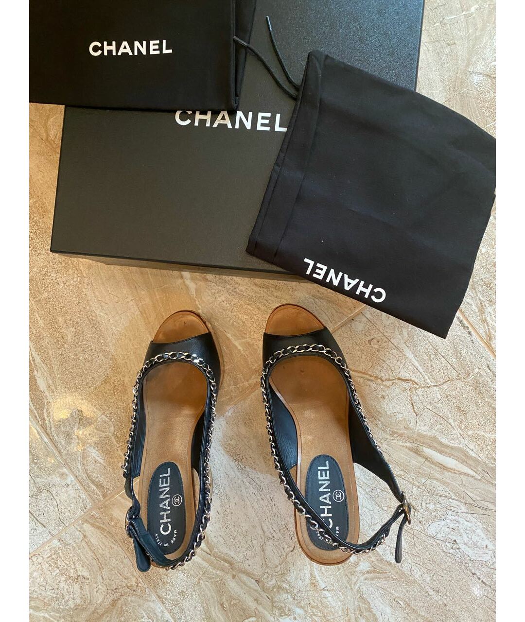 CHANEL PRE-OWNED Черные кожаные босоножки, фото 2