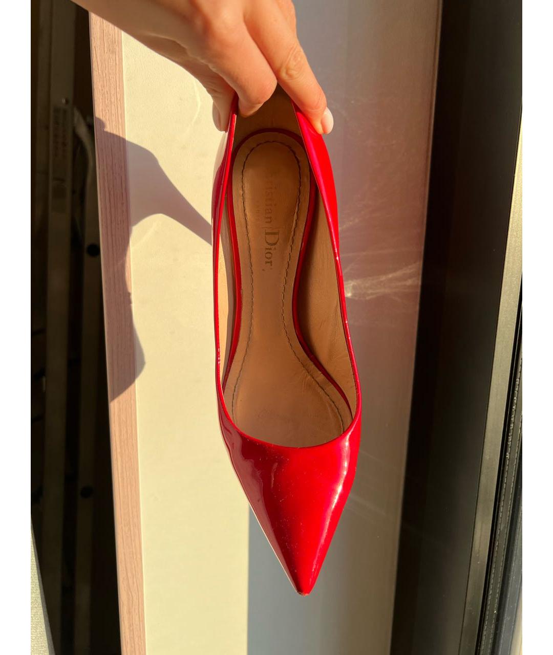 CHRISTIAN DIOR Красные туфли из лакированной кожи, фото 2