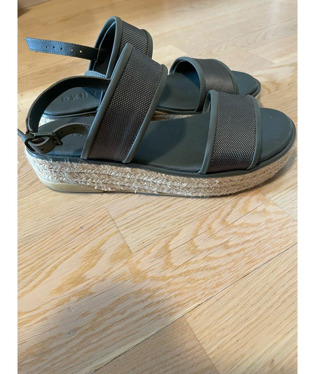 DKNY Хаки кожаные сандалии, фото 6