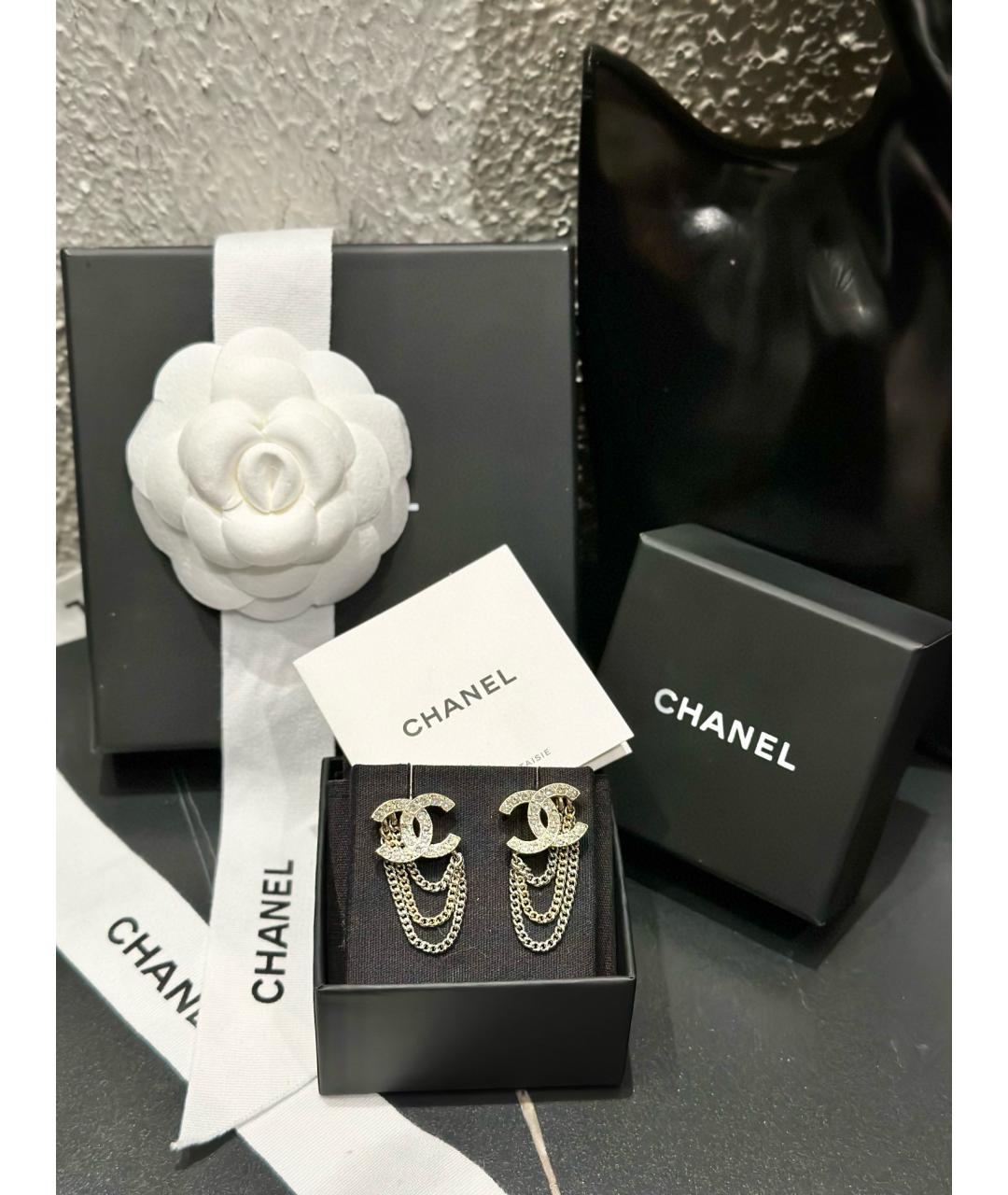 CHANEL Белые серьги, фото 2