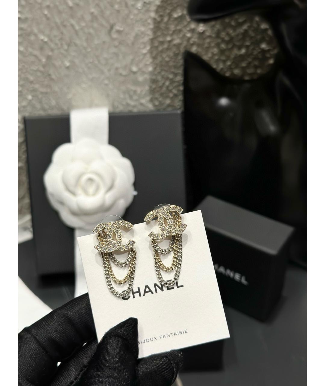 CHANEL Белые серьги, фото 4