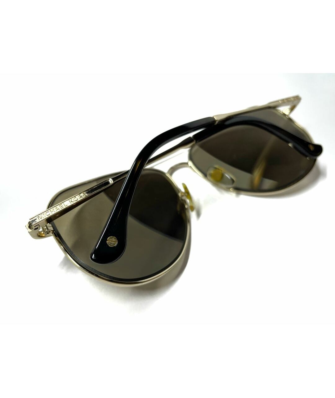 MICHAEL KORS Золотые металлические солнцезащитные очки, фото 3