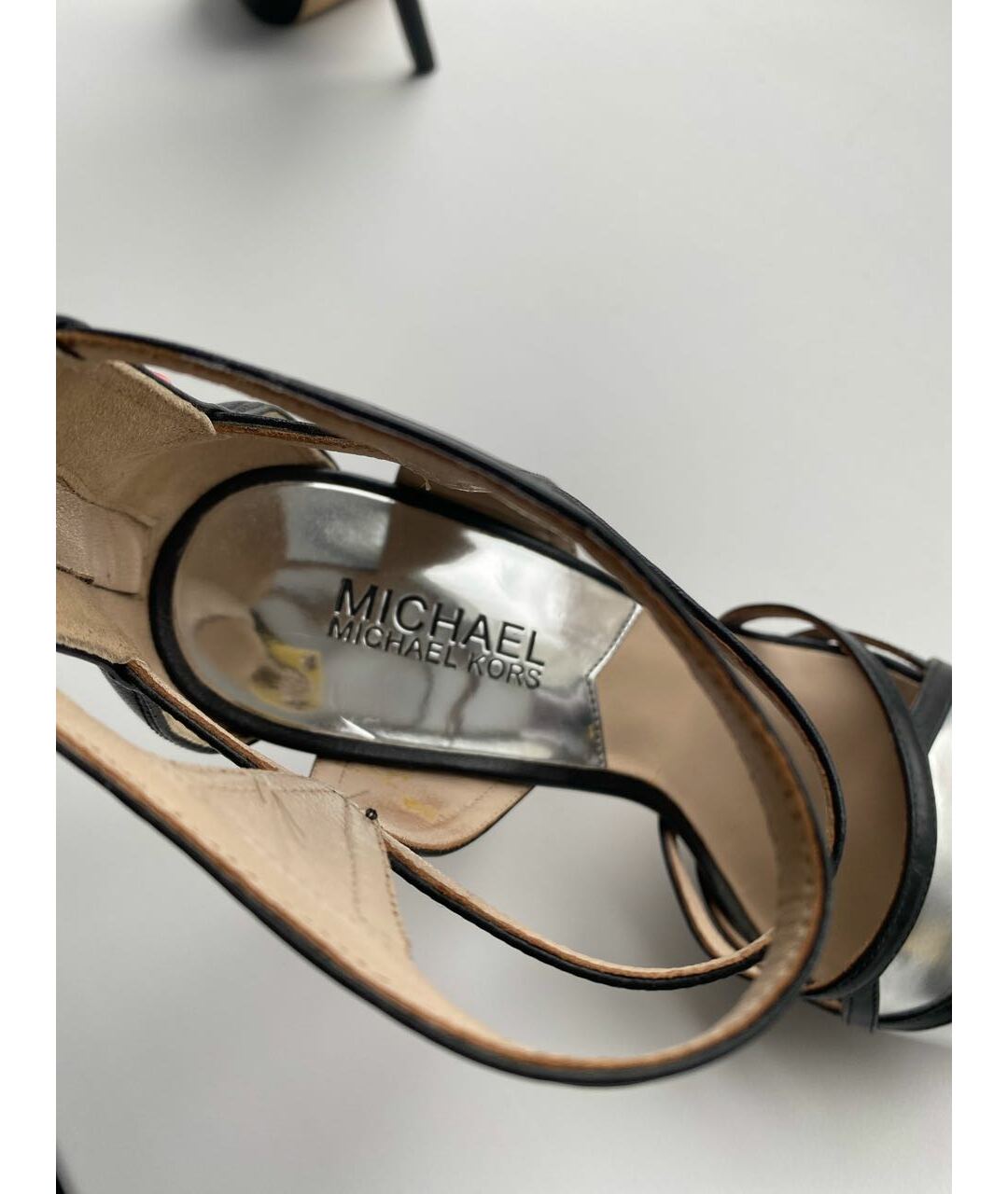 MICHAEL KORS Черные кожаные босоножки, фото 5