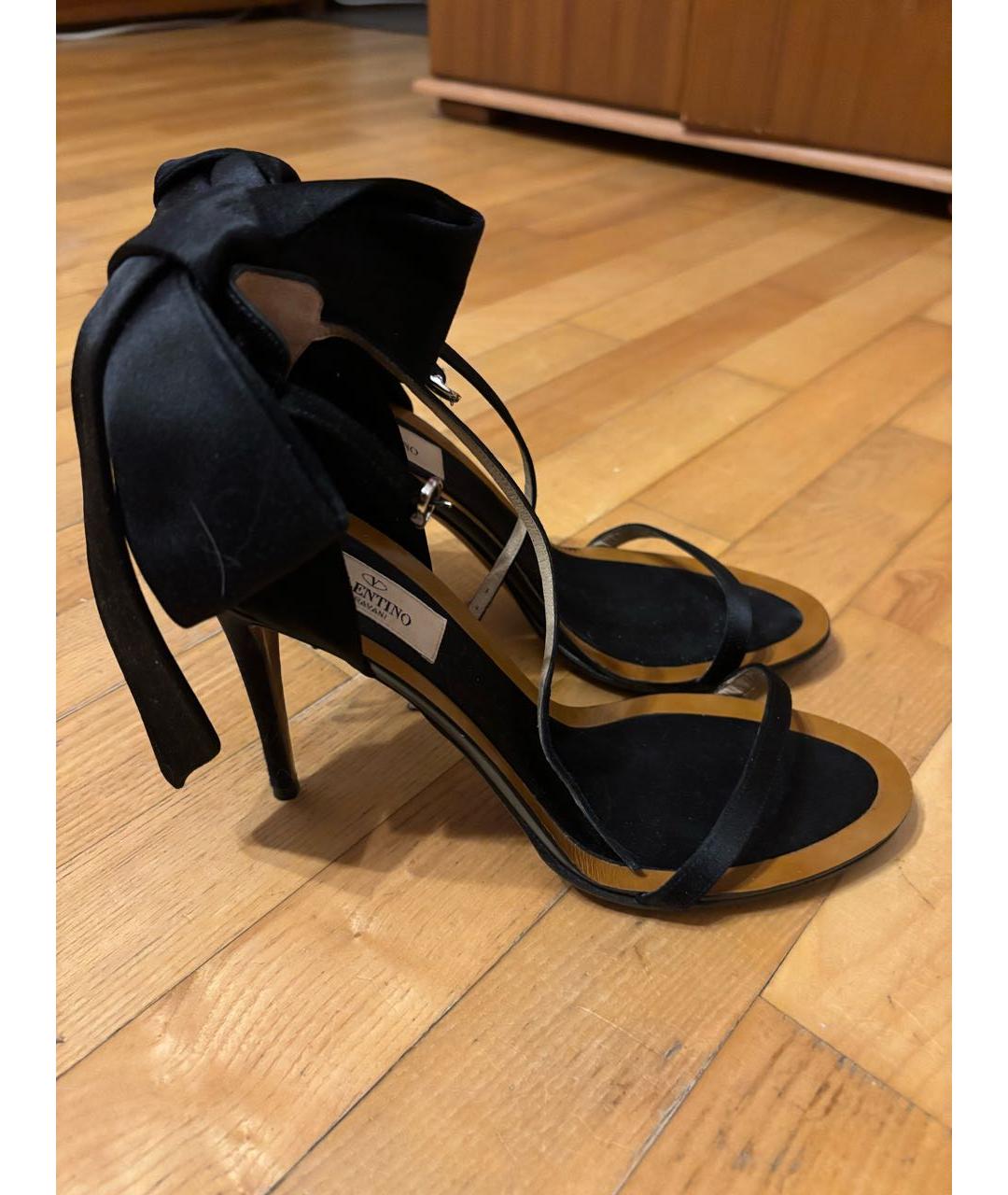 VALENTINO Черные текстильные босоножки, фото 4