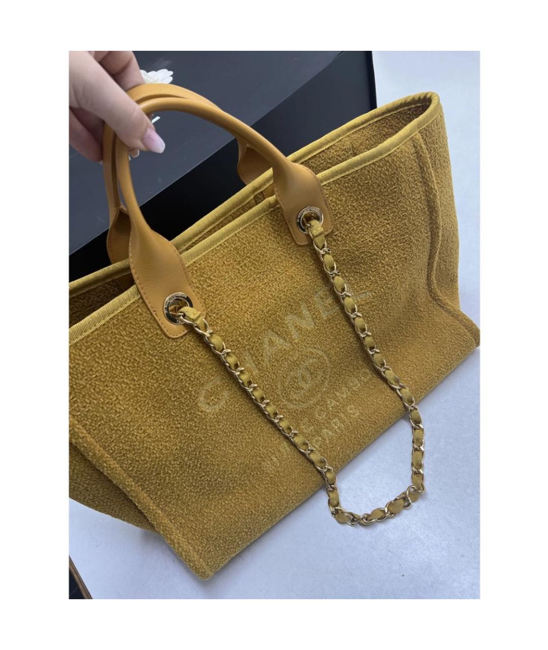 CHANEL Горчичная тканевая сумка тоут, фото 2