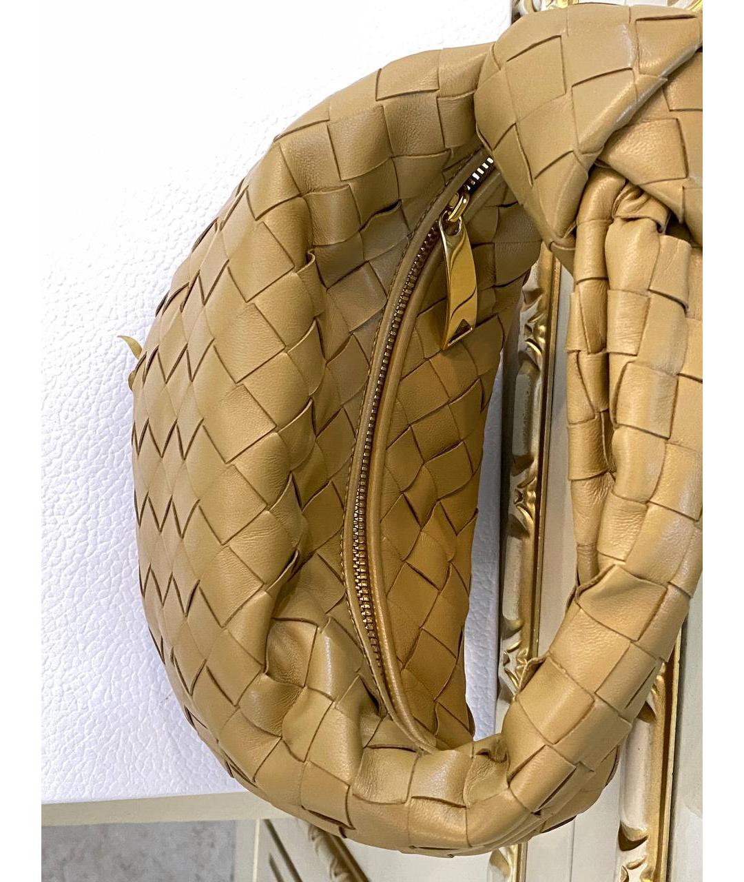 BOTTEGA VENETA Бежевая кожаная сумка с короткими ручками, фото 4