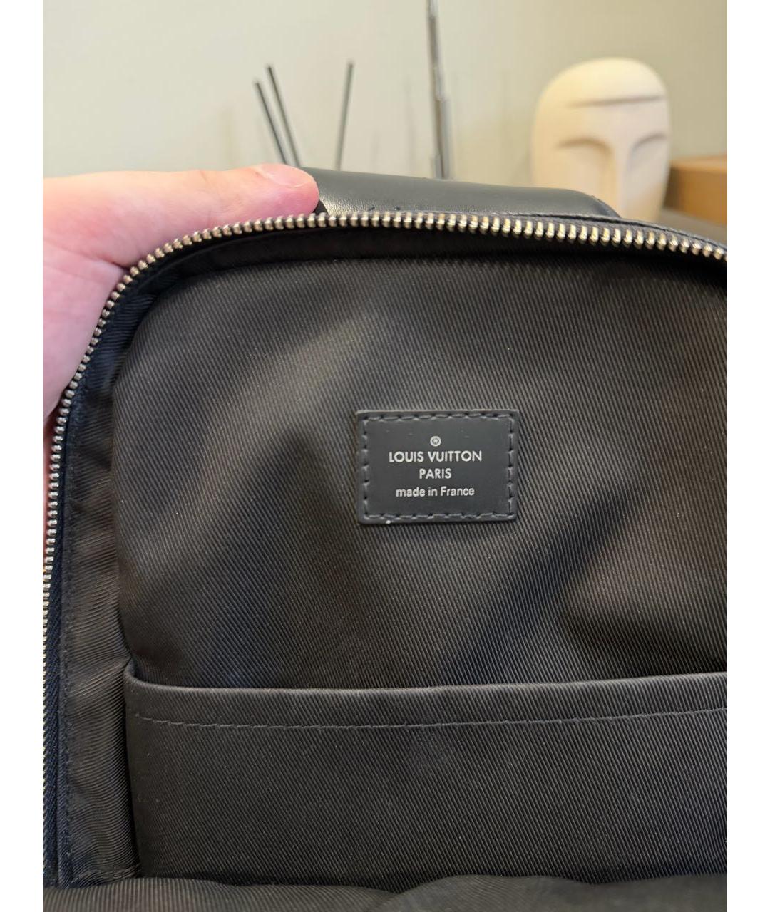 LOUIS VUITTON Черная кожаная сумка на плечо, фото 4