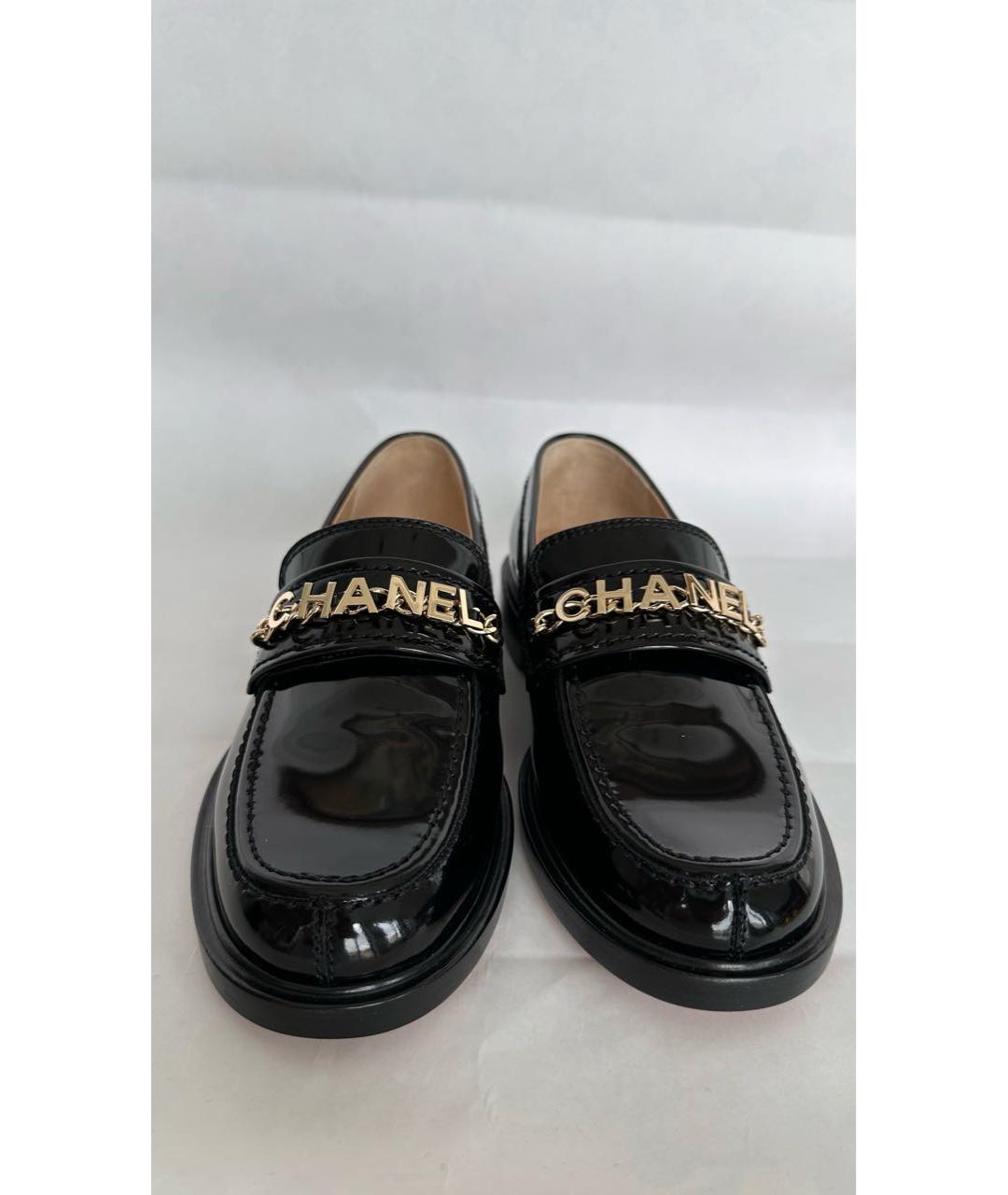 CHANEL Черные лоферы из лакированной кожи, фото 2