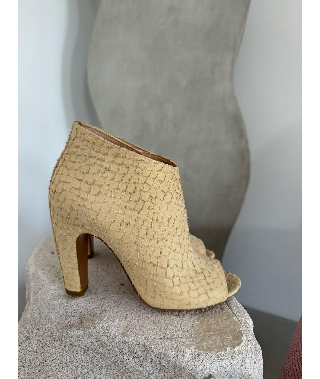 MAISON MARGIELA Бежевые ботинки из экзотической кожи, фото 2