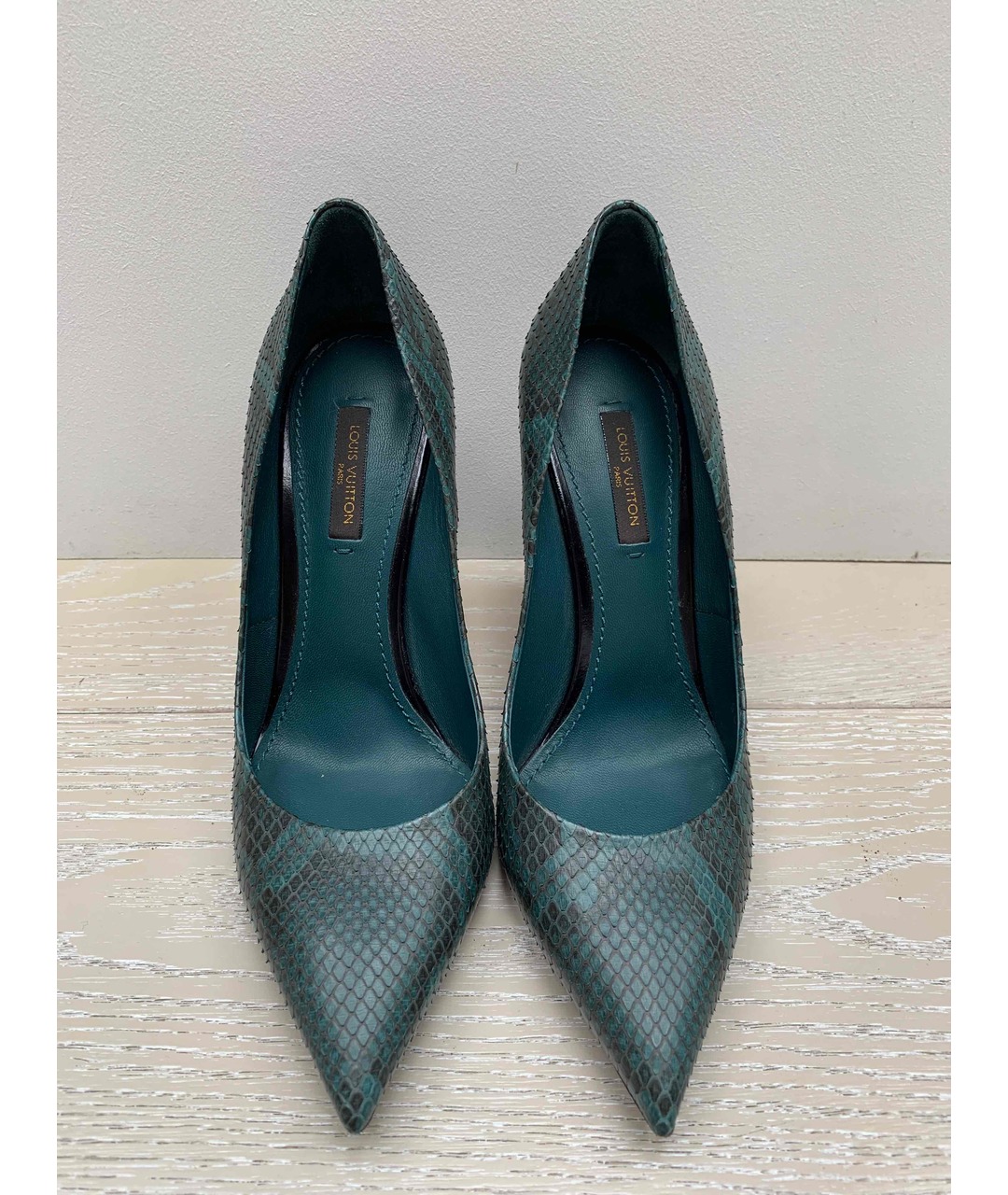 LOUIS VUITTON PRE-OWNED Зеленые туфли из экзотической кожи, фото 2
