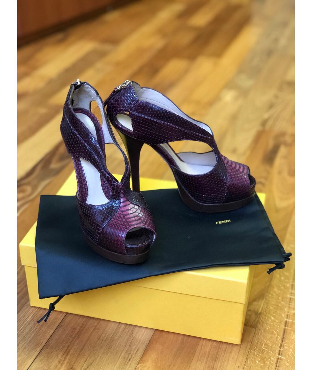 FENDI Фиолетовые кожаные туфли, фото 2