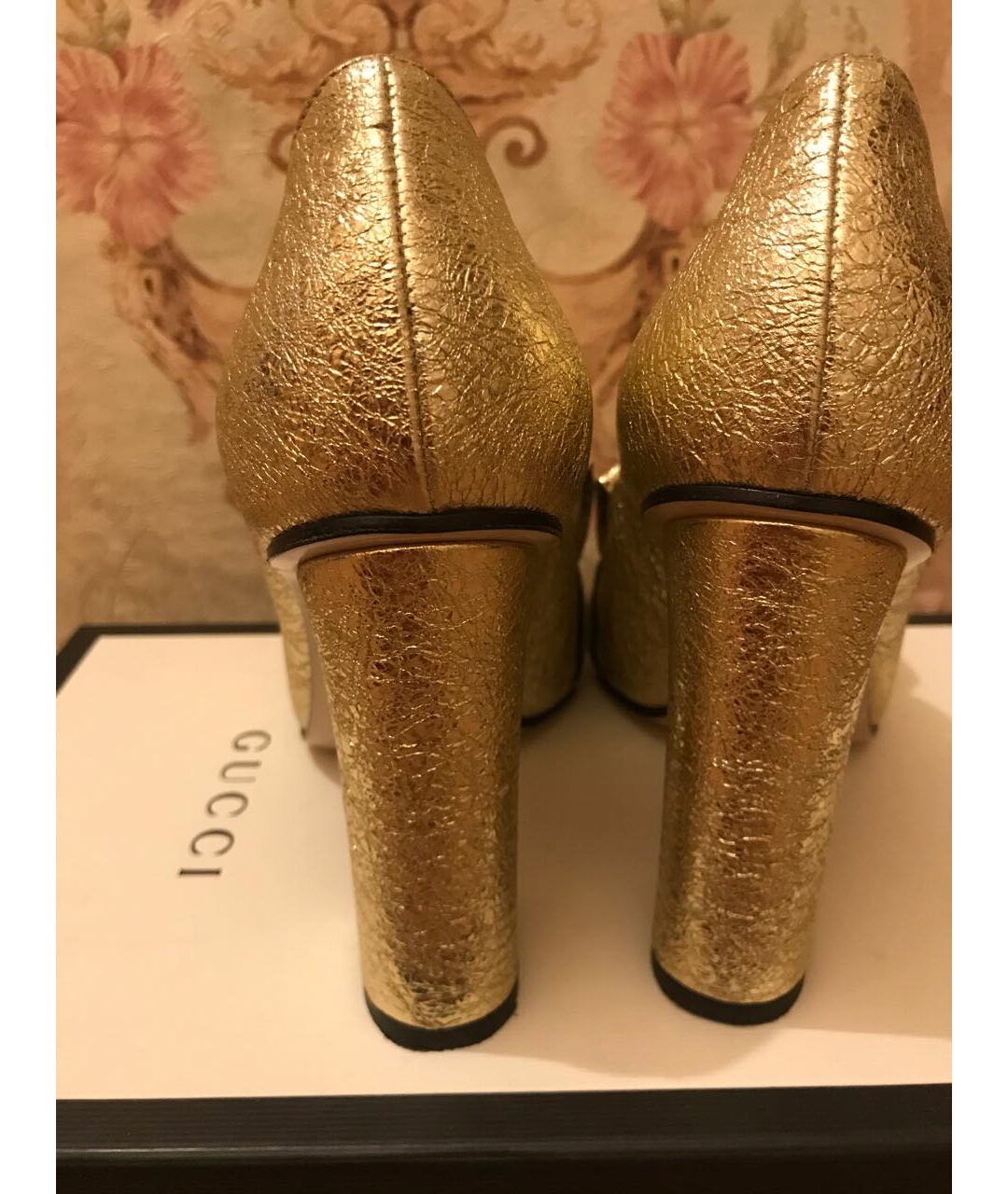 GUCCI Золотые кожаные туфли, фото 5