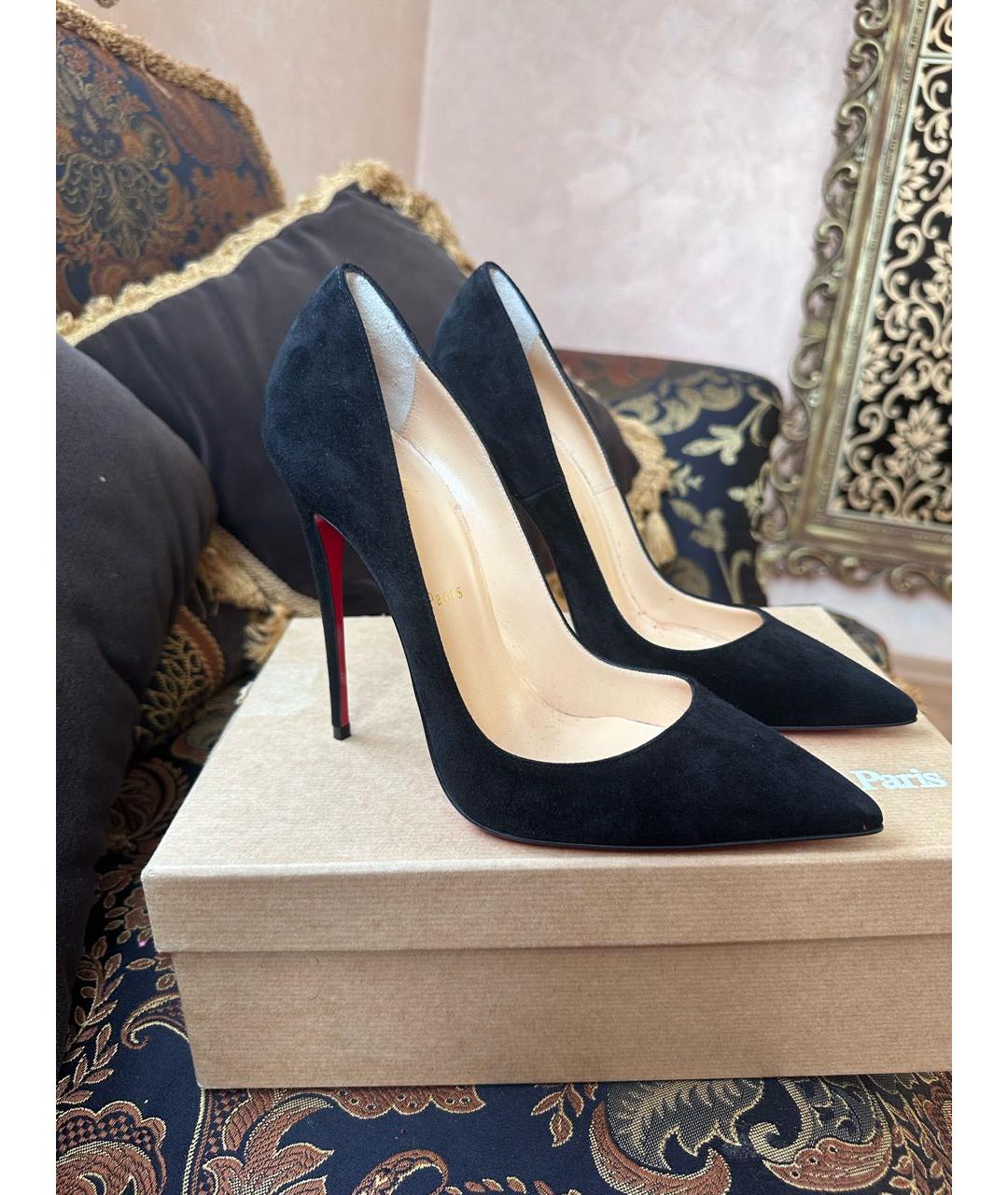 CHRISTIAN LOUBOUTIN Черные замшевые туфли, фото 6