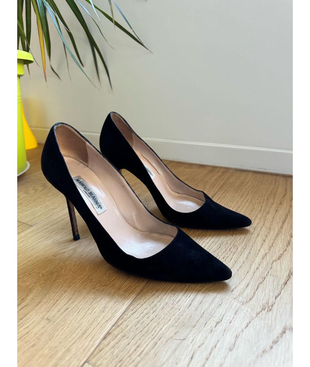 MANOLO BLAHNIK Черные замшевые туфли, фото 6