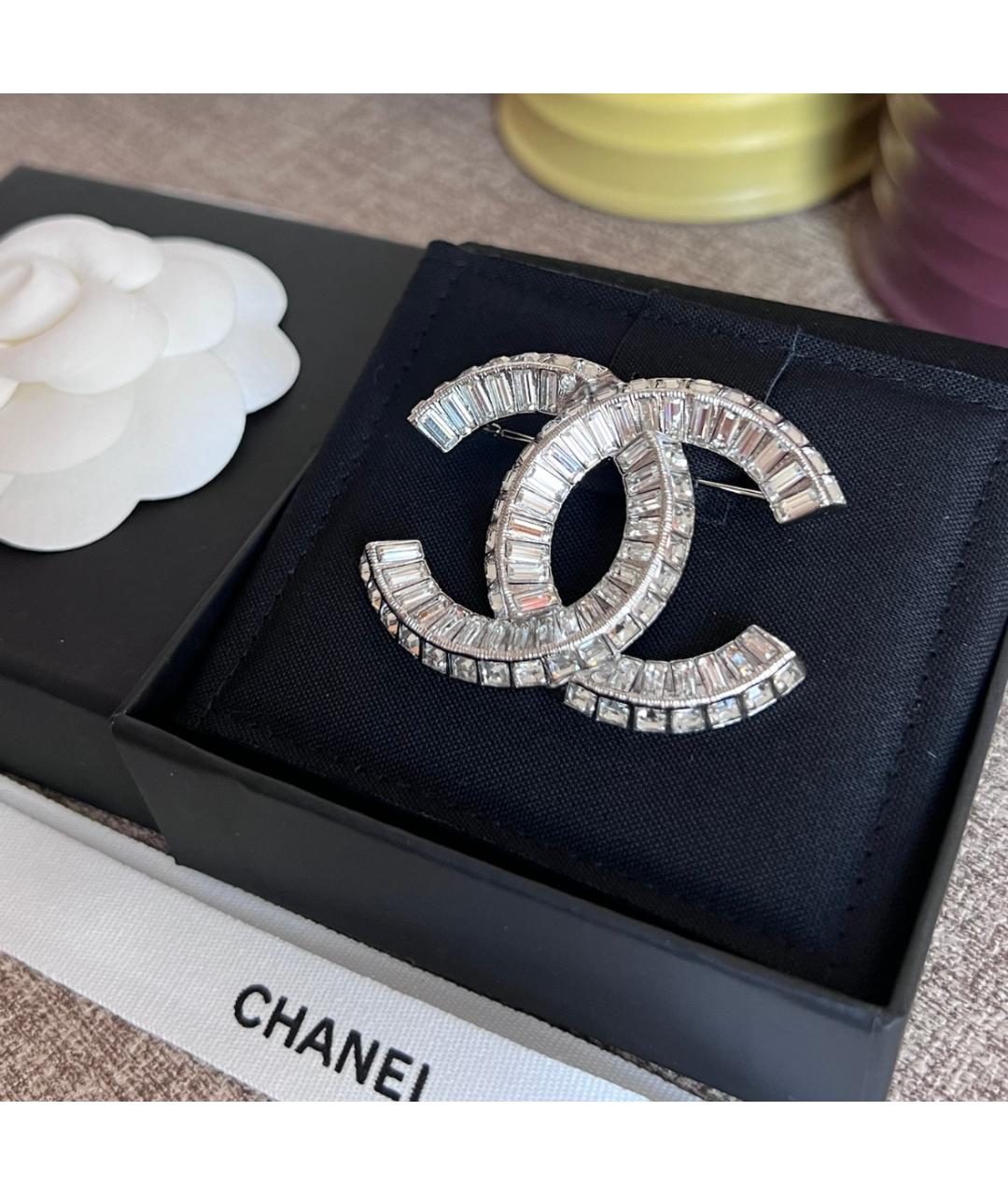 CHANEL Белая булавка / брошь, фото 5