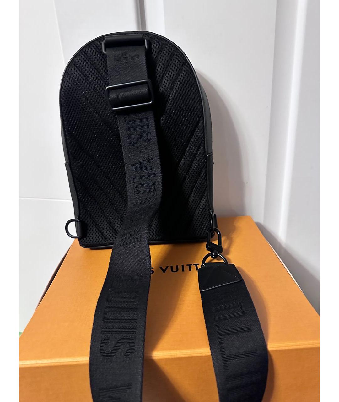 LOUIS VUITTON Черная кожаная сумка на плечо, фото 5
