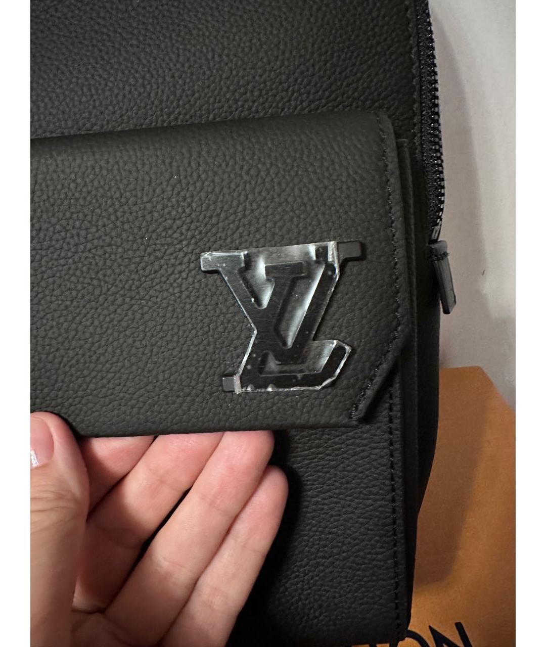LOUIS VUITTON Черная кожаная сумка на плечо, фото 3