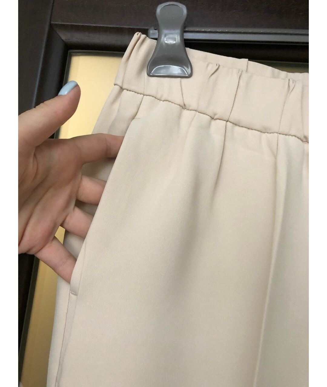 BRUNELLO CUCINELLI Бежевые шелковые брюки узкие, фото 3