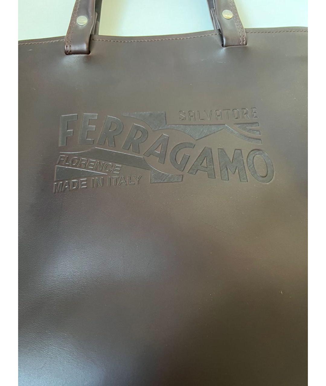 FERRAGAMO Коричневая кожаная сумка с короткими ручками, фото 4