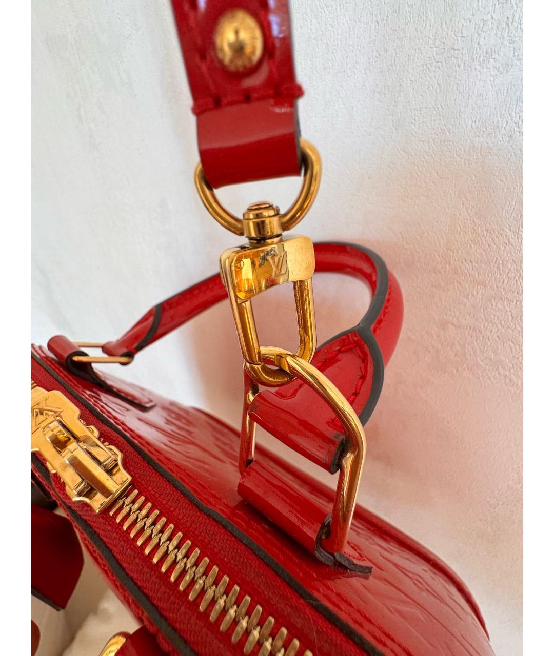 LOUIS VUITTON Красная сумка через плечо из лакированной кожи, фото 7