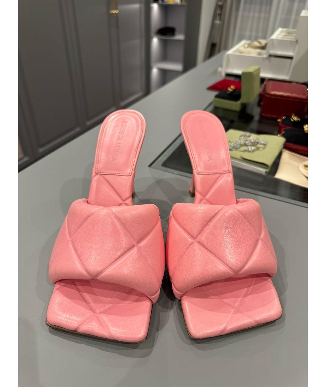 BOTTEGA VENETA Розовые кожаные босоножки, фото 2