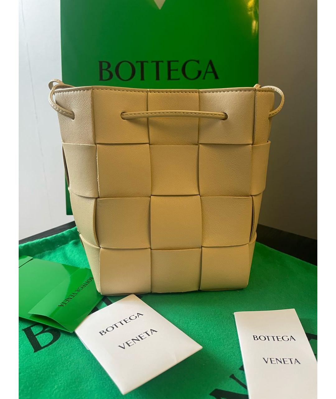 BOTTEGA VENETA Бежевая пелетеная сумка через плечо, фото 2