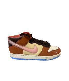 NIKE Кроссовки