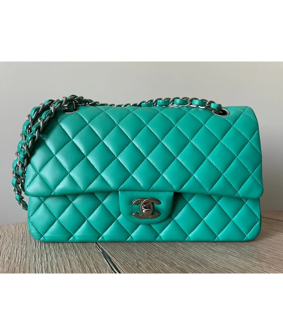 CHANEL Салатовая кожаная сумка тоут, фото 9