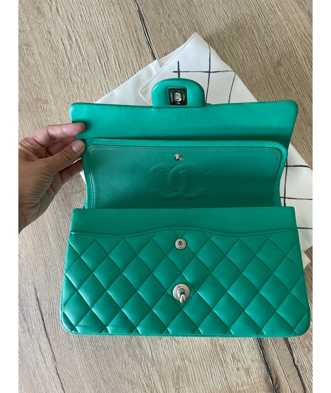 CHANEL Салатовая кожаная сумка тоут, фото 3