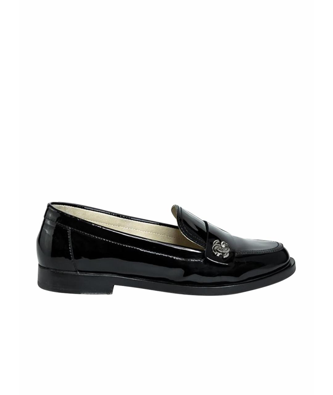 CHANEL Черные лоферы из лакированной кожи, фото 1