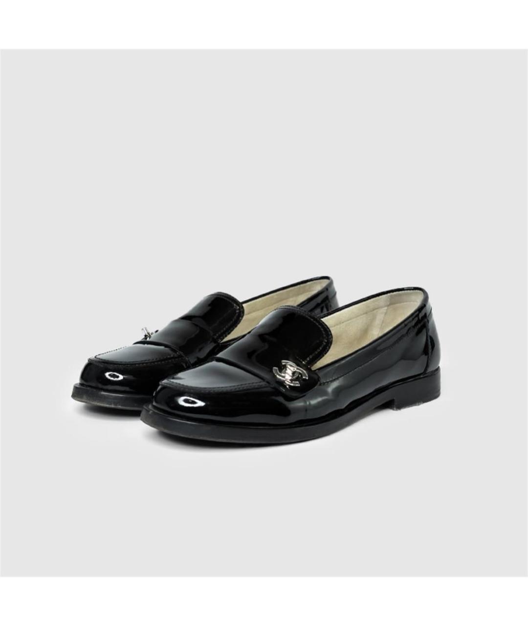 CHANEL Черные лоферы из лакированной кожи, фото 2