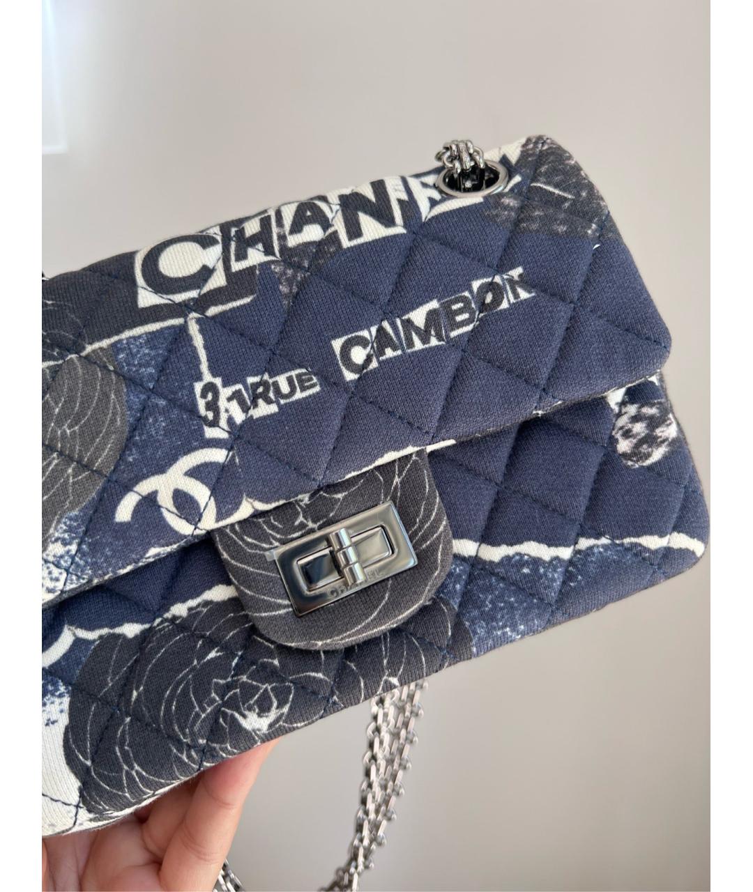 CHANEL Голубая деним сумка через плечо, фото 2