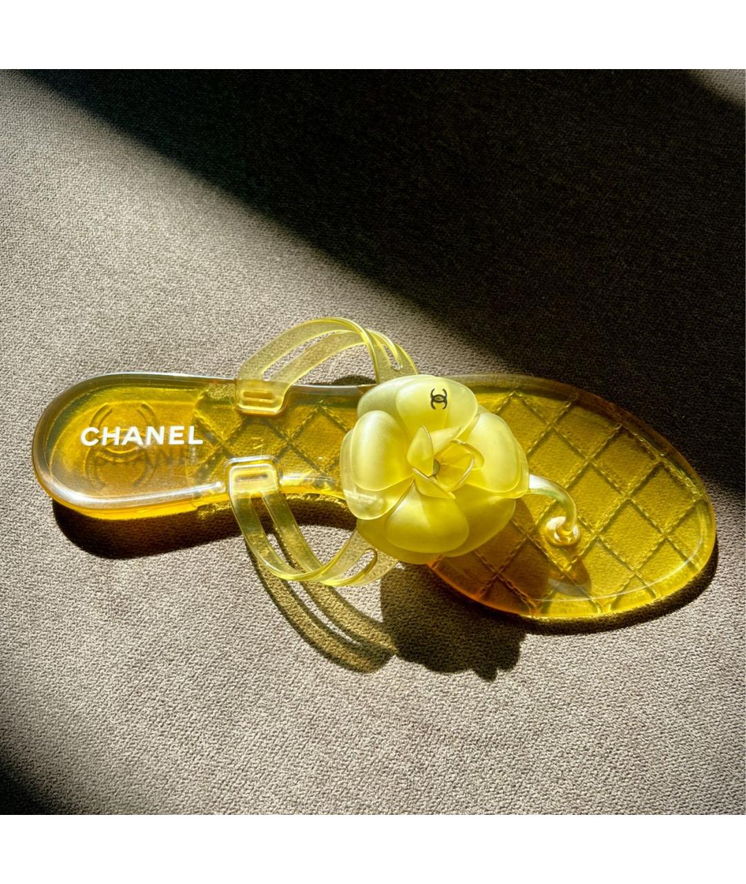 CHANEL Желтые шлепанцы, фото 2