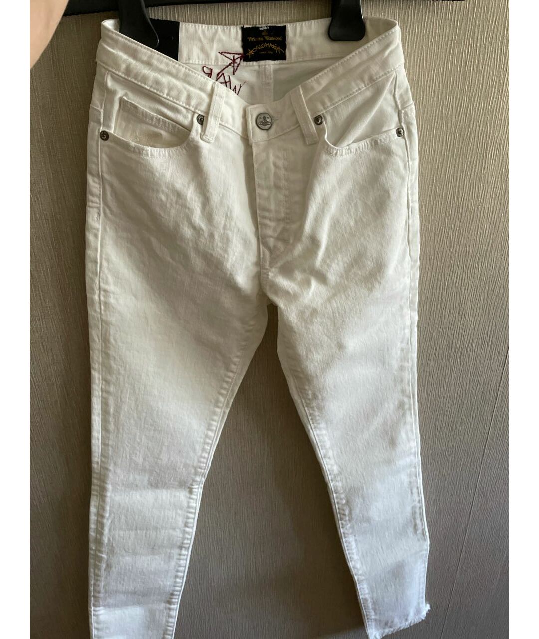 VIVIENNE WESTWOOD ANGLOMANIA Белые хлопковые джинсы слим, фото 4