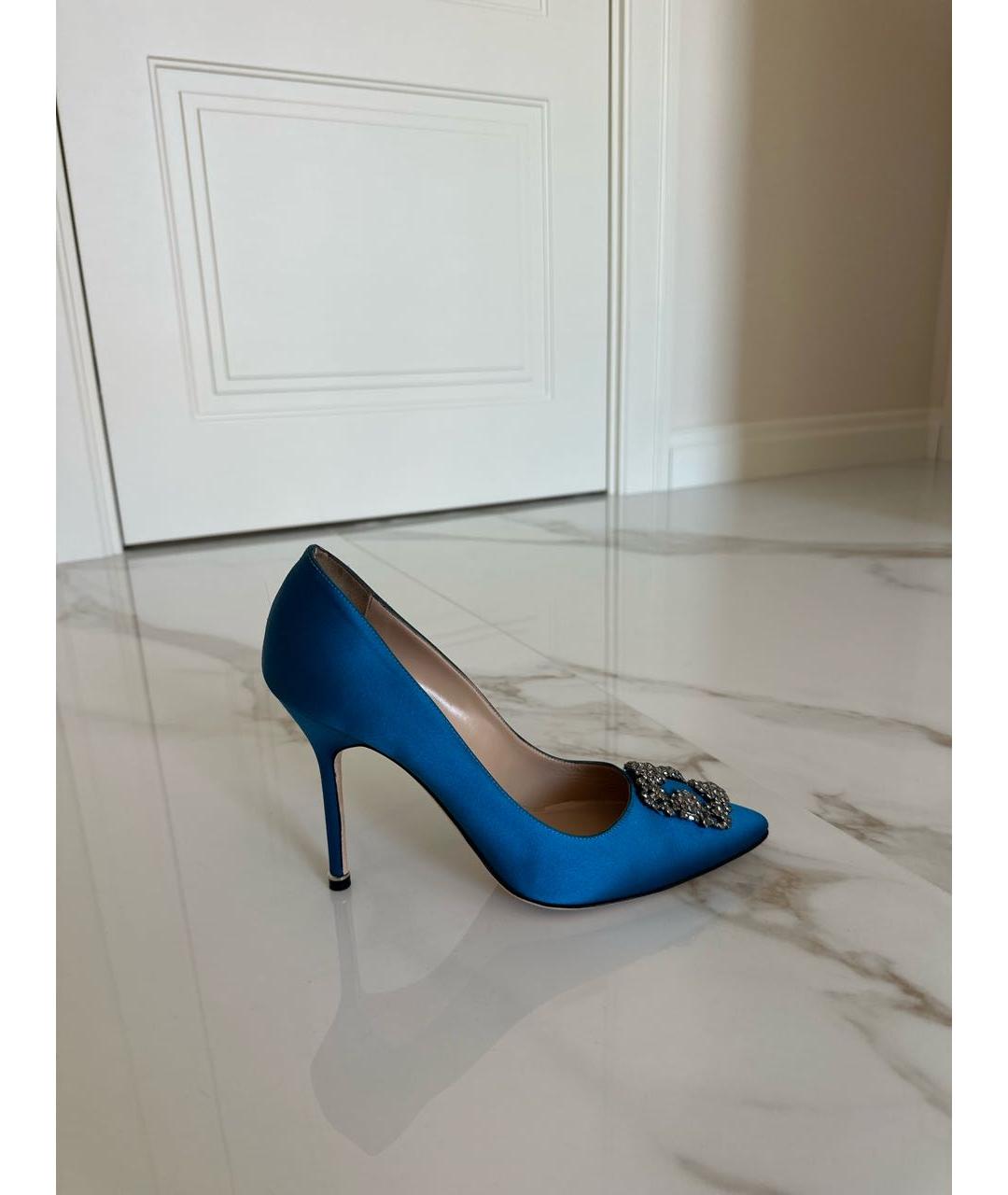 MANOLO BLAHNIK Голубые текстильные туфли, фото 8