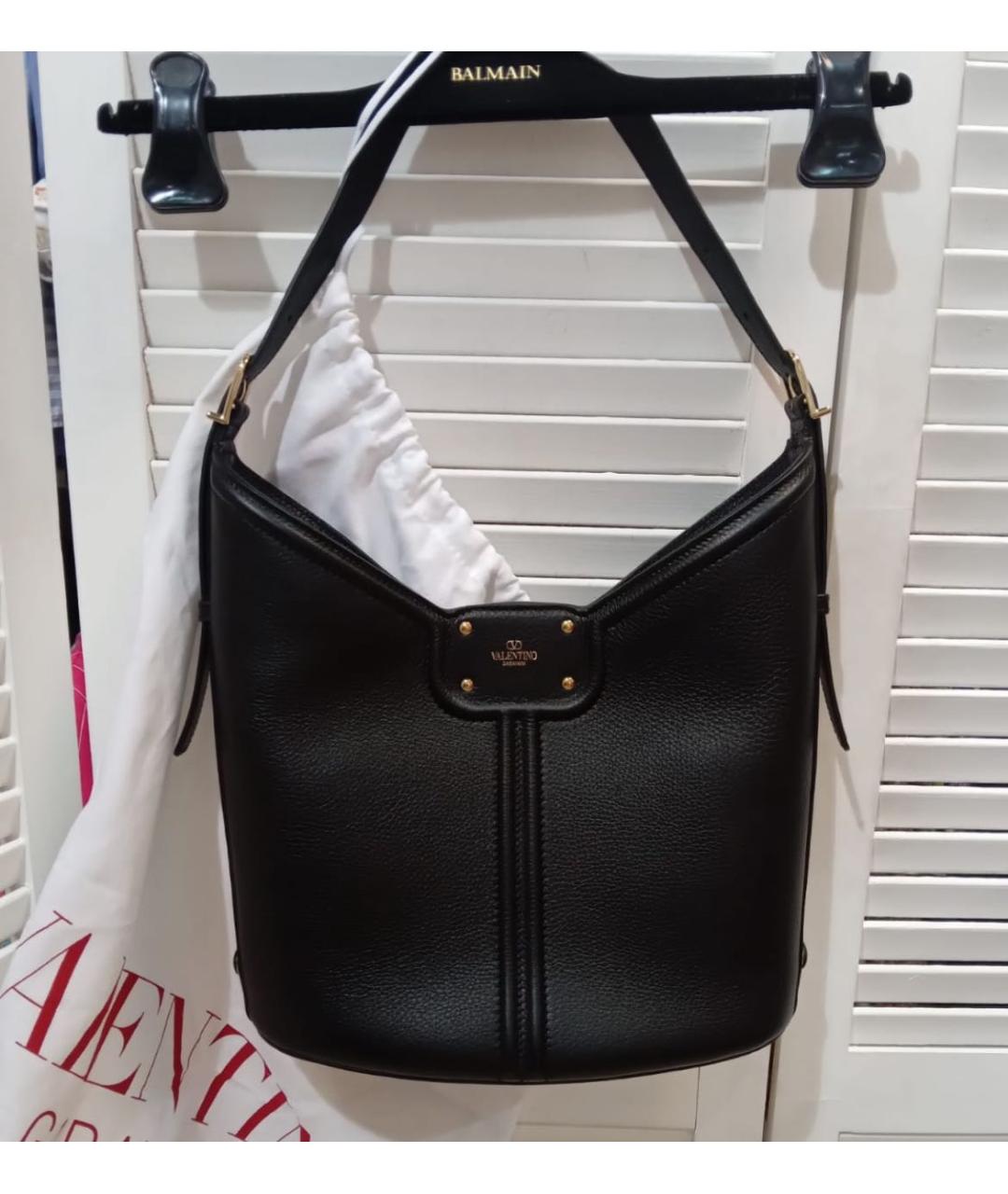 VALENTINO Черная кожаная сумка с короткими ручками, фото 3