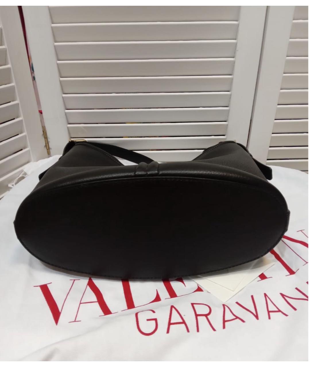 VALENTINO Черная кожаная сумка с короткими ручками, фото 4