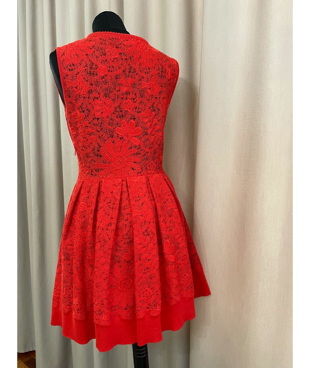 ERMANNO SCERVINO Красное кружевное коктейльное платье, фото 2